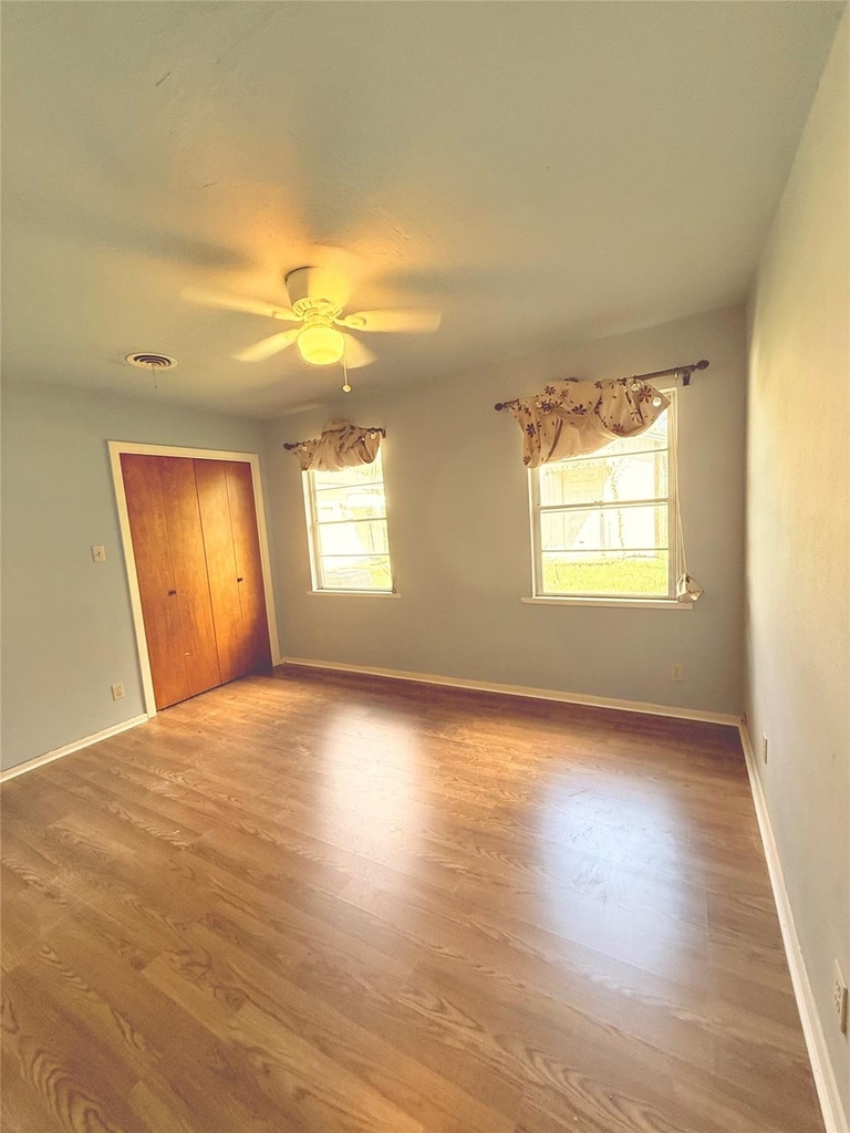 315 E Florida Avenue - Photo 4