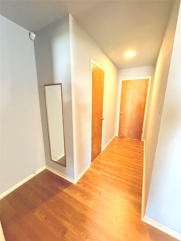 315 E Florida Avenue - Photo 6