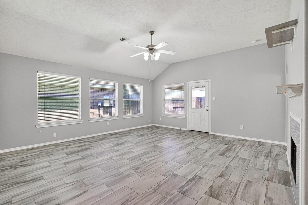 12015 Cottage Elm Court - Photo 6