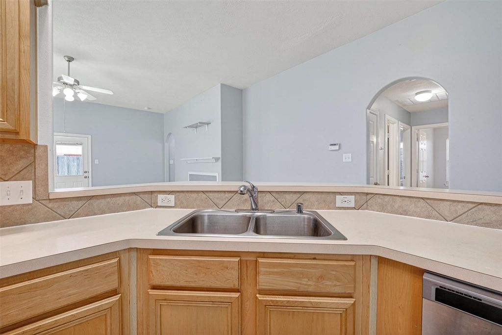 12015 Cottage Elm Court - Photo 10