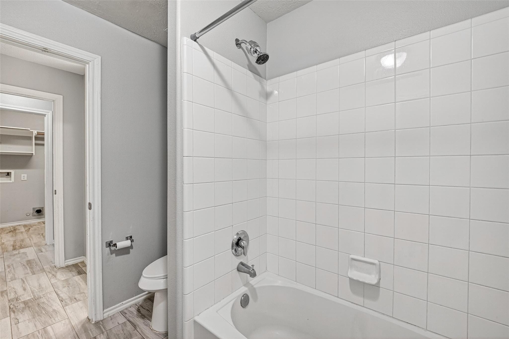 12015 Cottage Elm Court - Photo 16