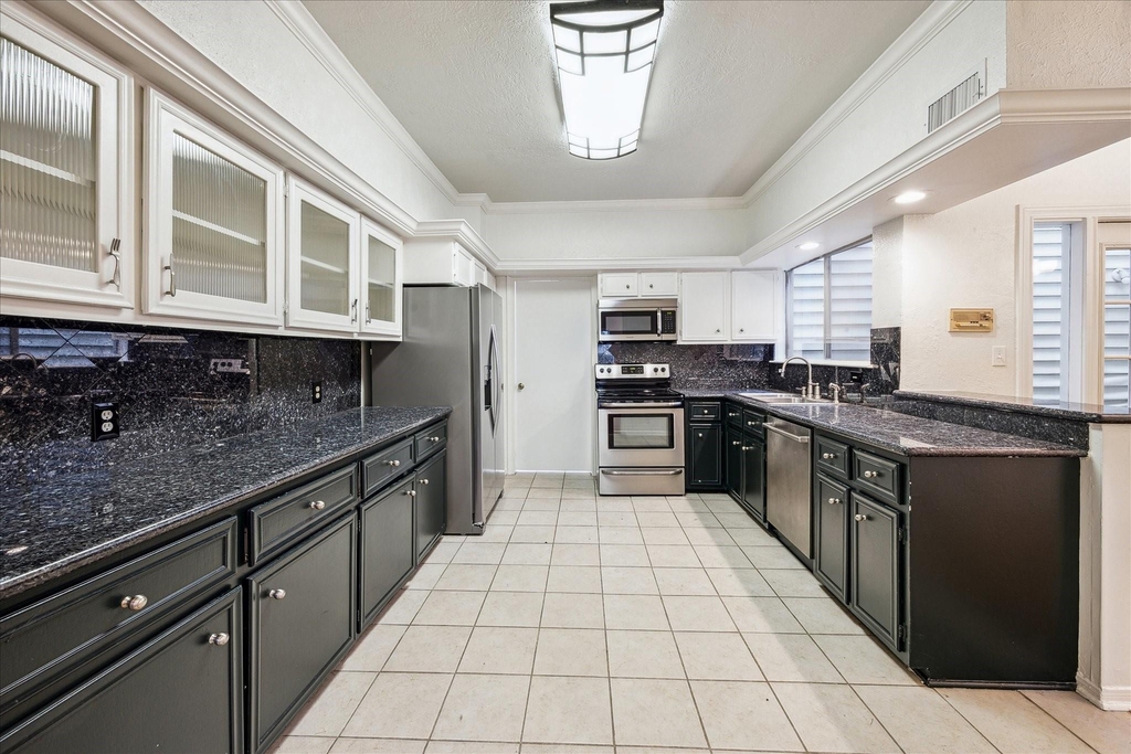 2511 Commonwealth Street - Photo 8