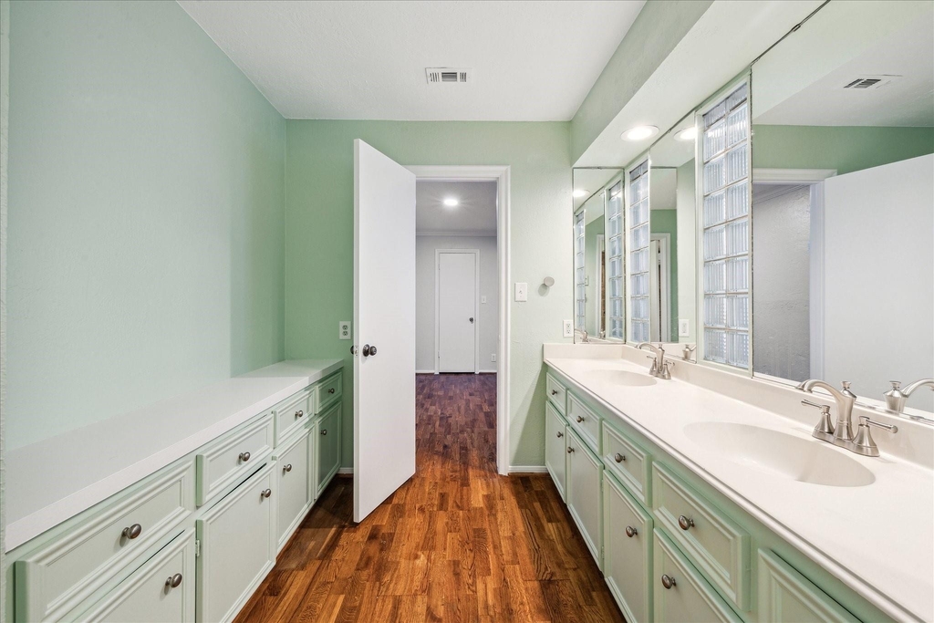 2511 Commonwealth Street - Photo 15