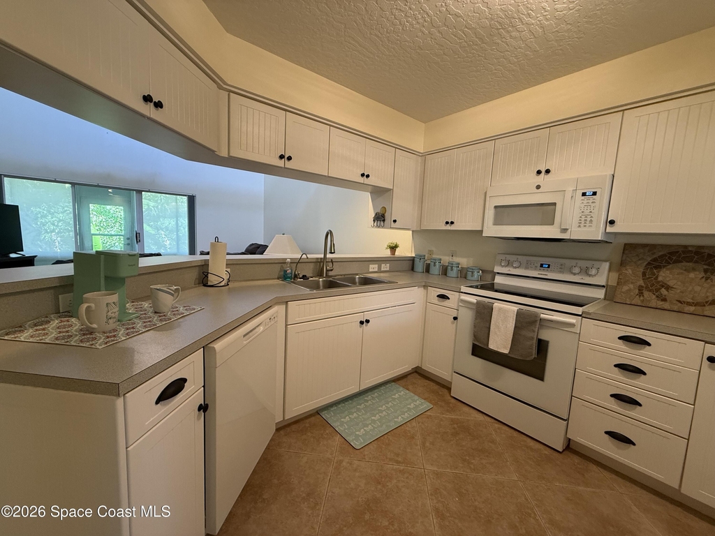 176 Casseekee Trail - Photo 8