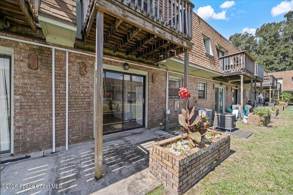 1300 Arlington Lane Ne - Photo 22