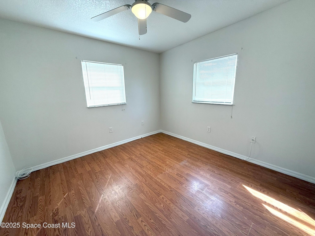4850 Sutton Avenue - Photo 10