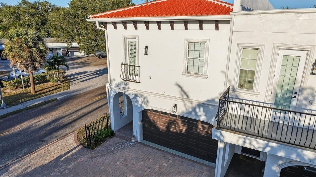 5601 Bayshore Boulevard - Photo 0
