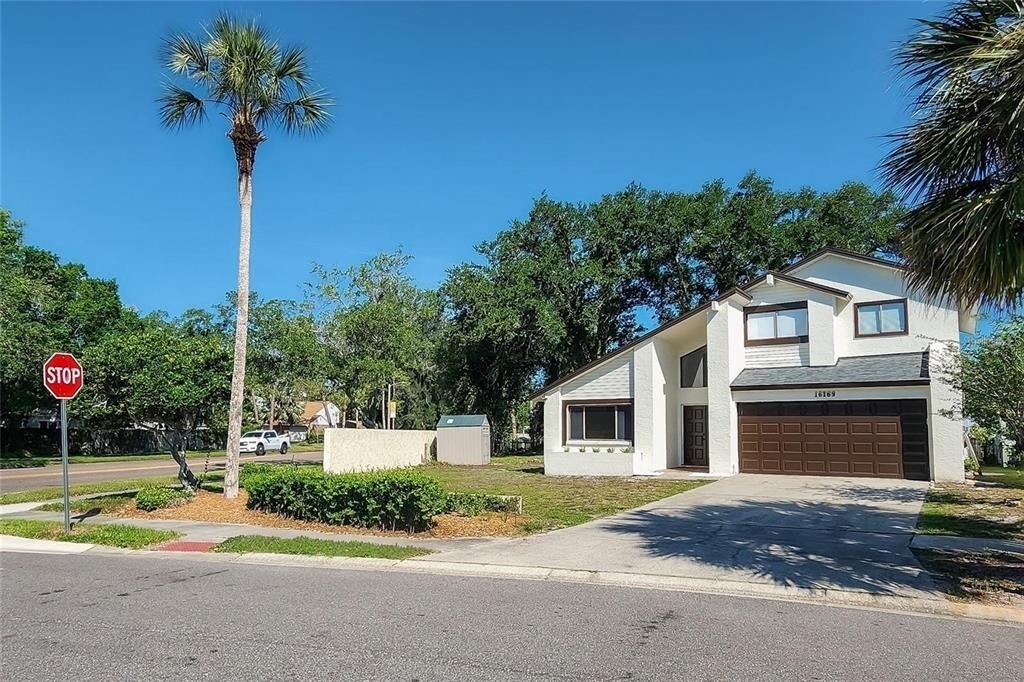 16169 Gardendale Drive - Photo 2