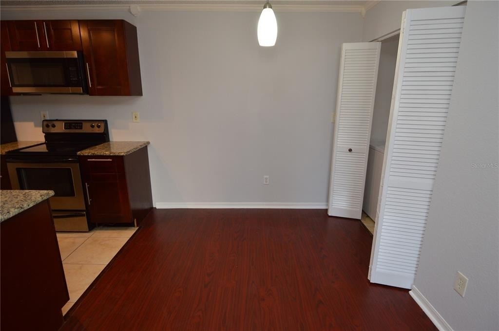 10265 Gandy Boulevard N - Photo 12