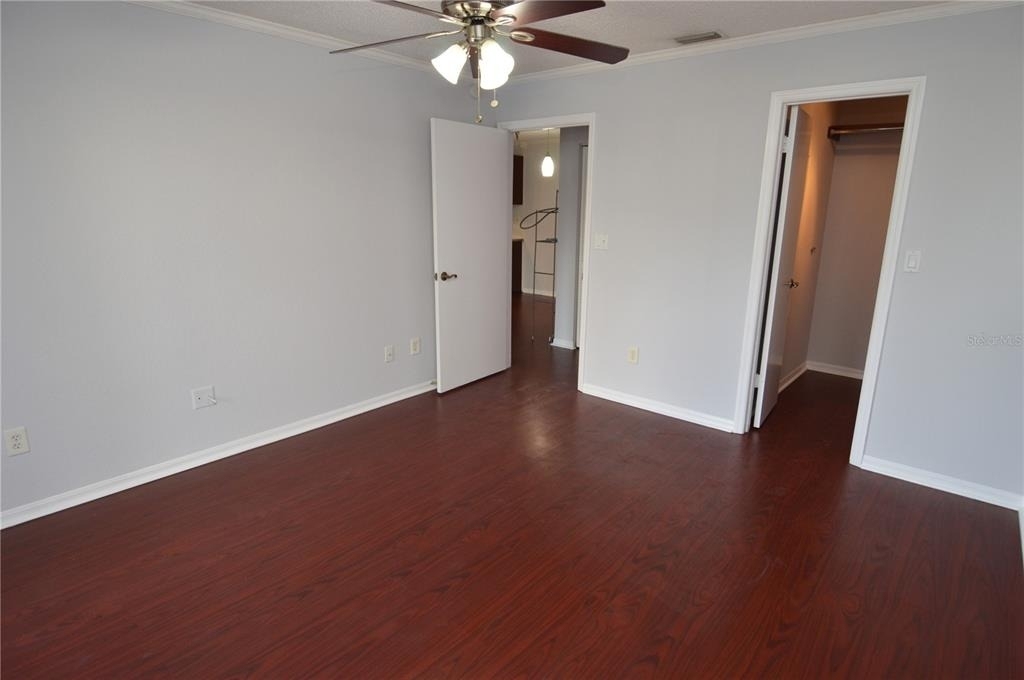 10265 Gandy Boulevard N - Photo 35