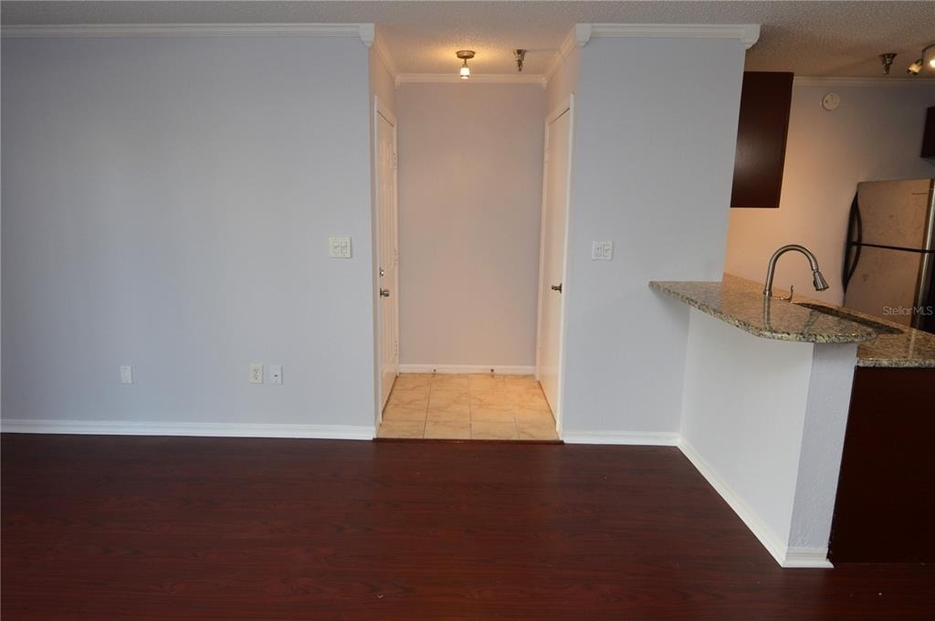 10265 Gandy Boulevard N - Photo 15