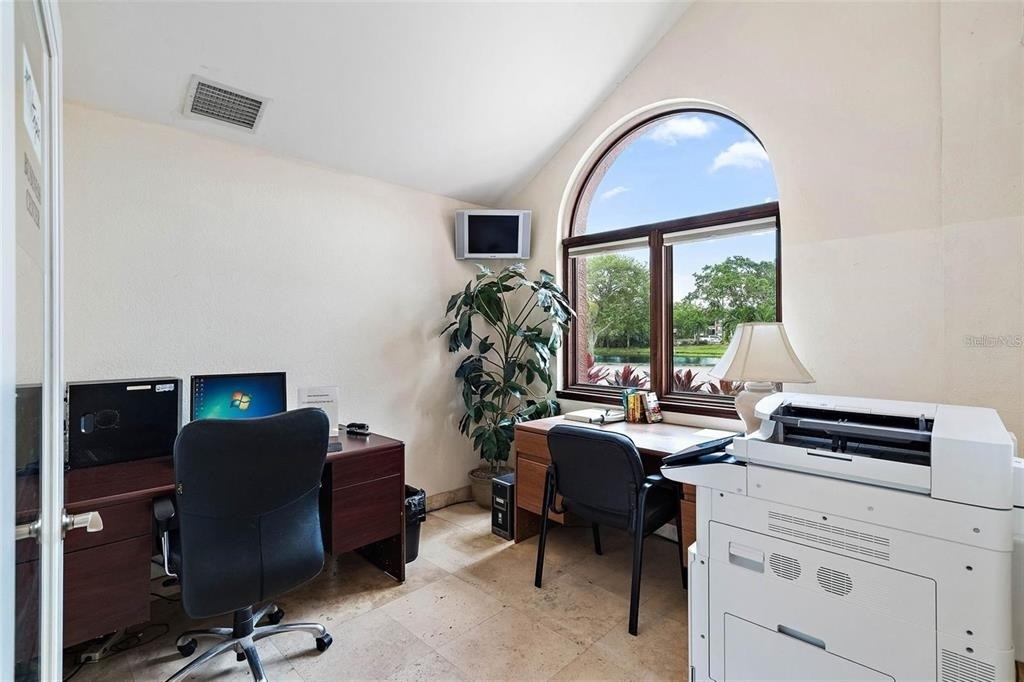 10265 Gandy Boulevard N - Photo 66