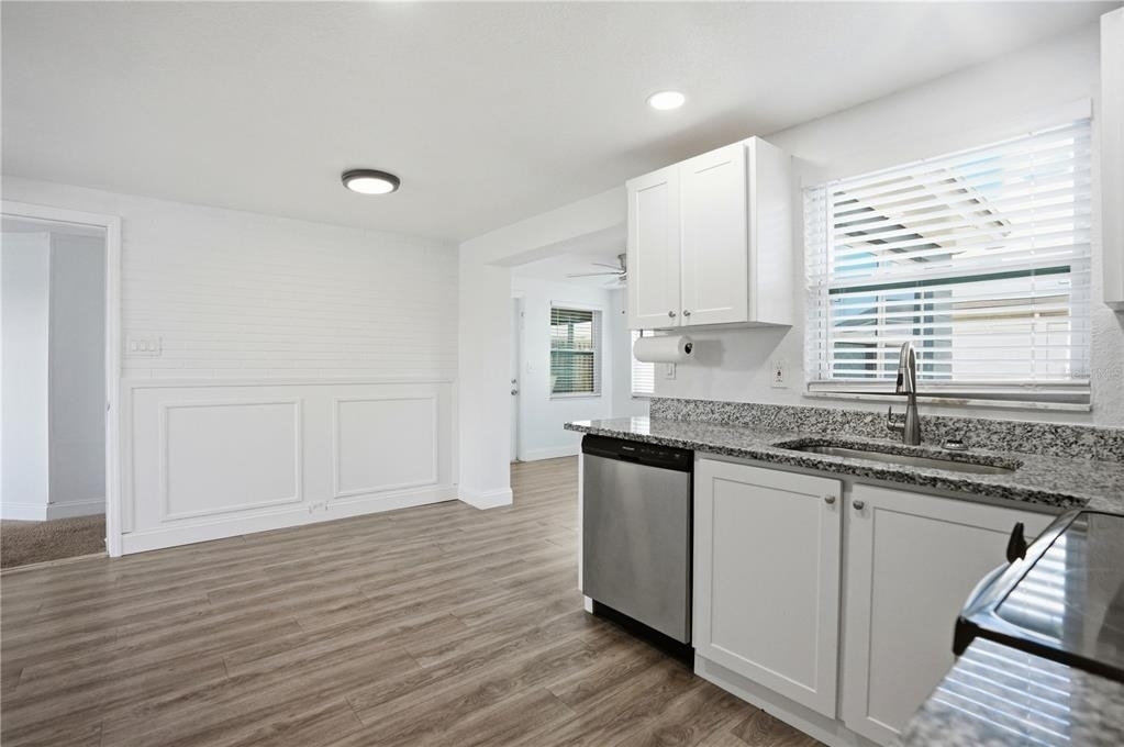 3301 Rosefield Drive - Photo 15