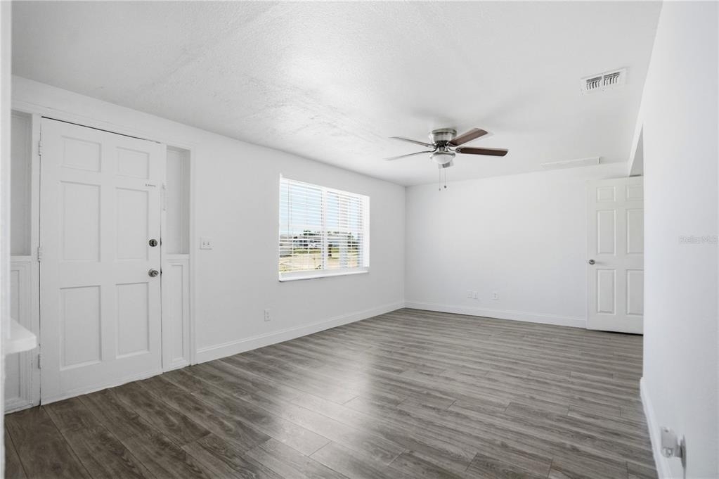 3301 Rosefield Drive - Photo 3