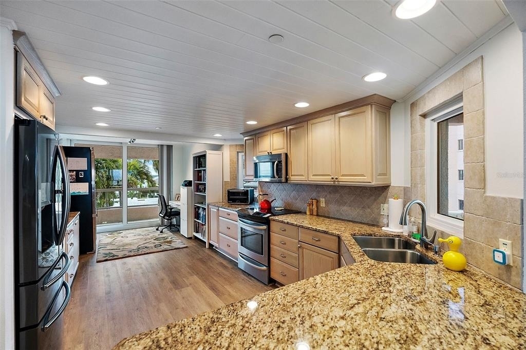 1310 Gulf Boulevard - Photo 12