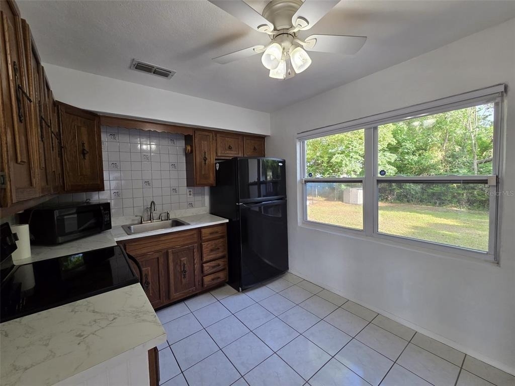 7216 James Street - Photo 8