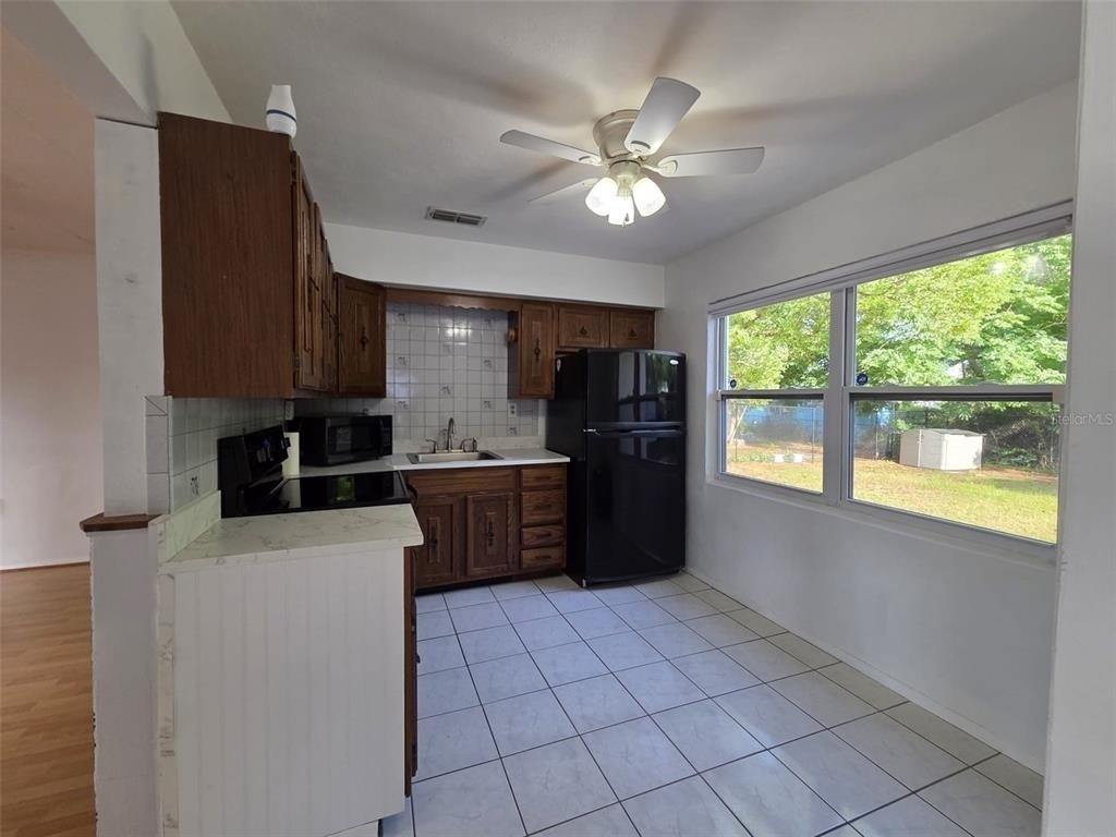 7216 James Street - Photo 10