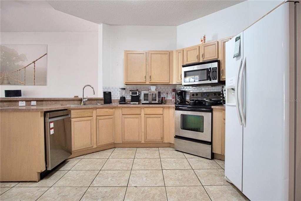 546 Pineloch Drive - Photo 6