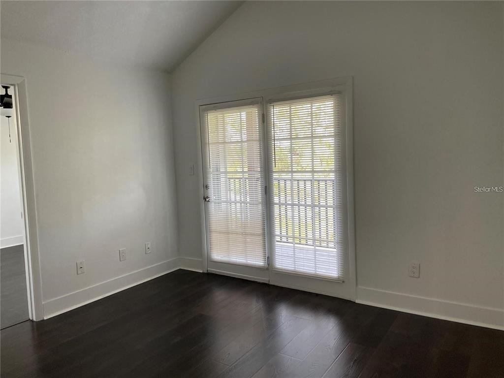 199 Afton Square - Photo 4