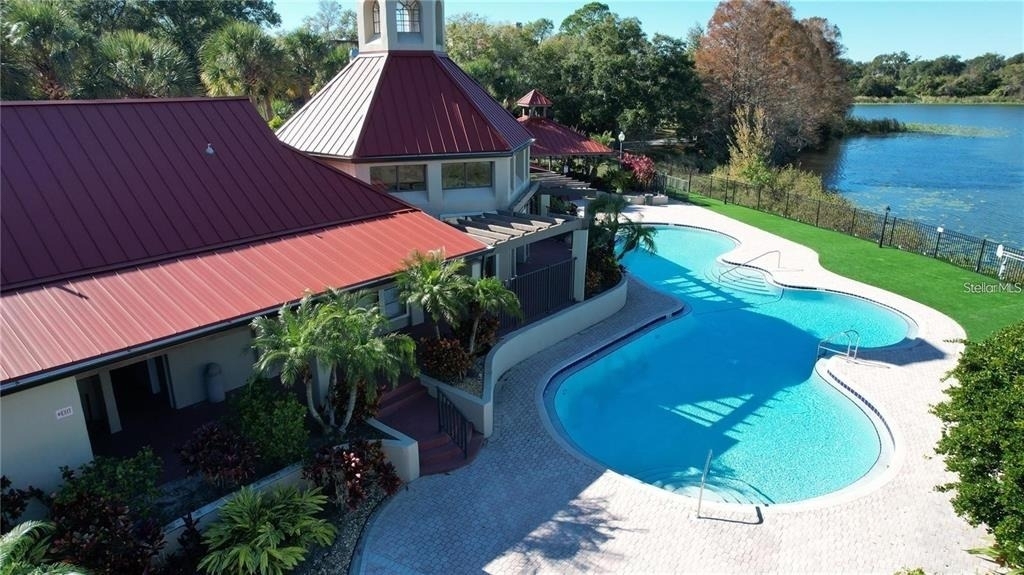 199 Afton Square - Photo 1
