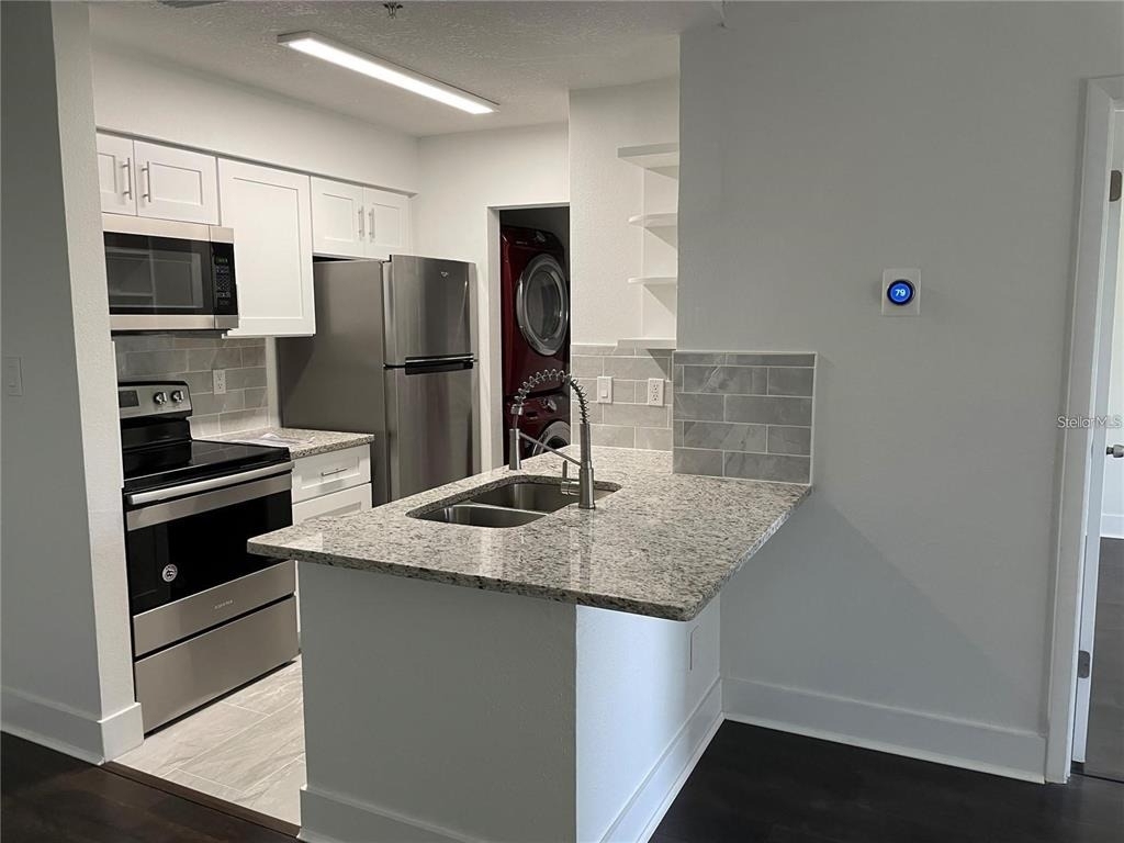 199 Afton Square - Photo 8
