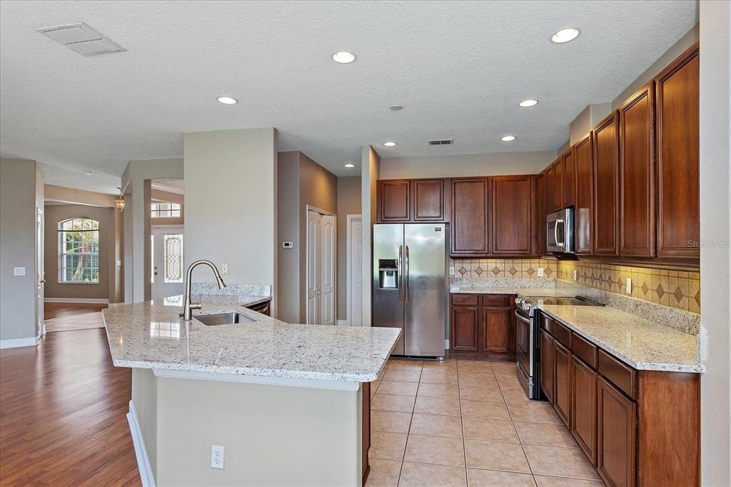 2120 Turkey Oak Court - Photo 4