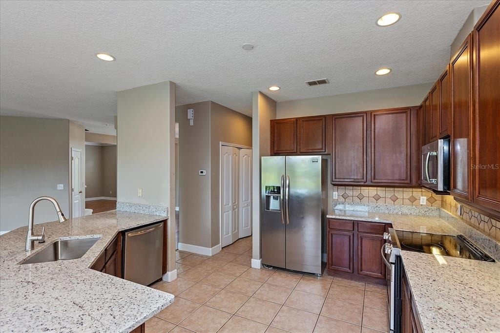 2120 Turkey Oak Court - Photo 3