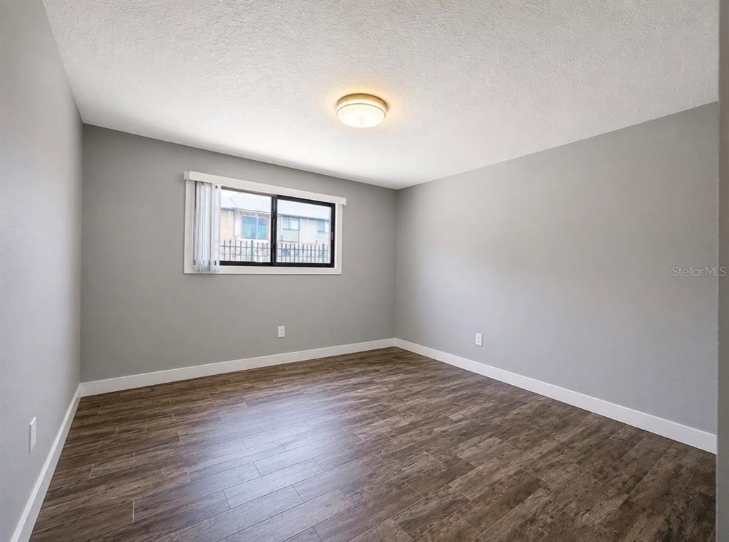 912 Lake Destiny Road - Photo 15