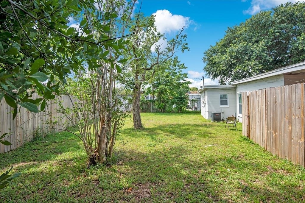 1301 Lawne Boulevard - Photo 13