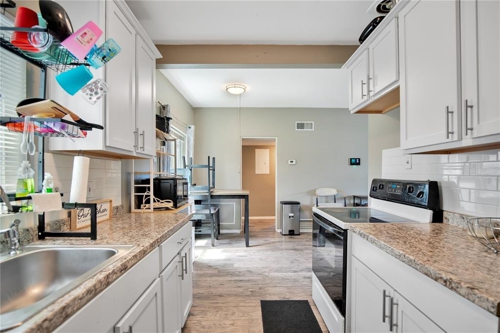 1301 Lawne Boulevard - Photo 27