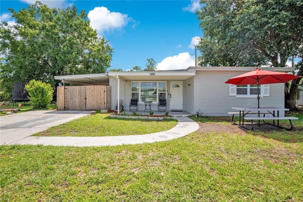 1301 Lawne Boulevard - Photo 1