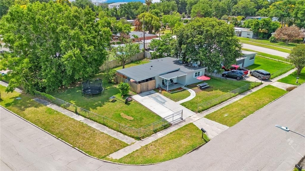1301 Lawne Boulevard - Photo 7