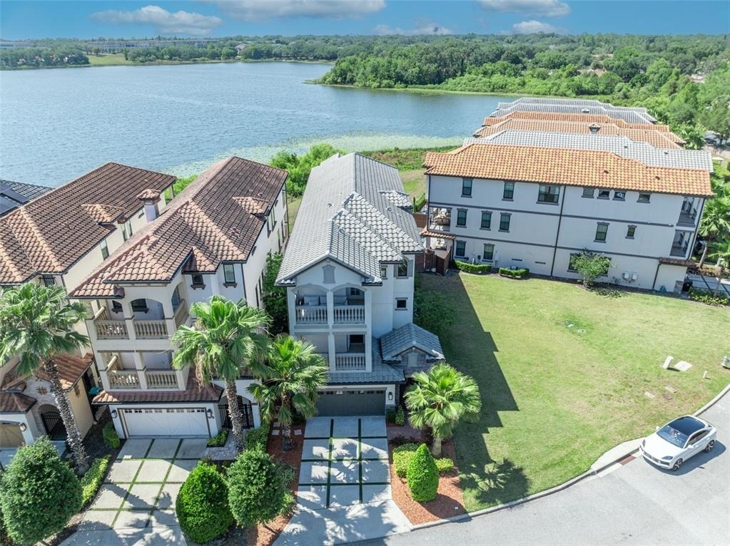 7613 Toscana Boulevard - Photo 1