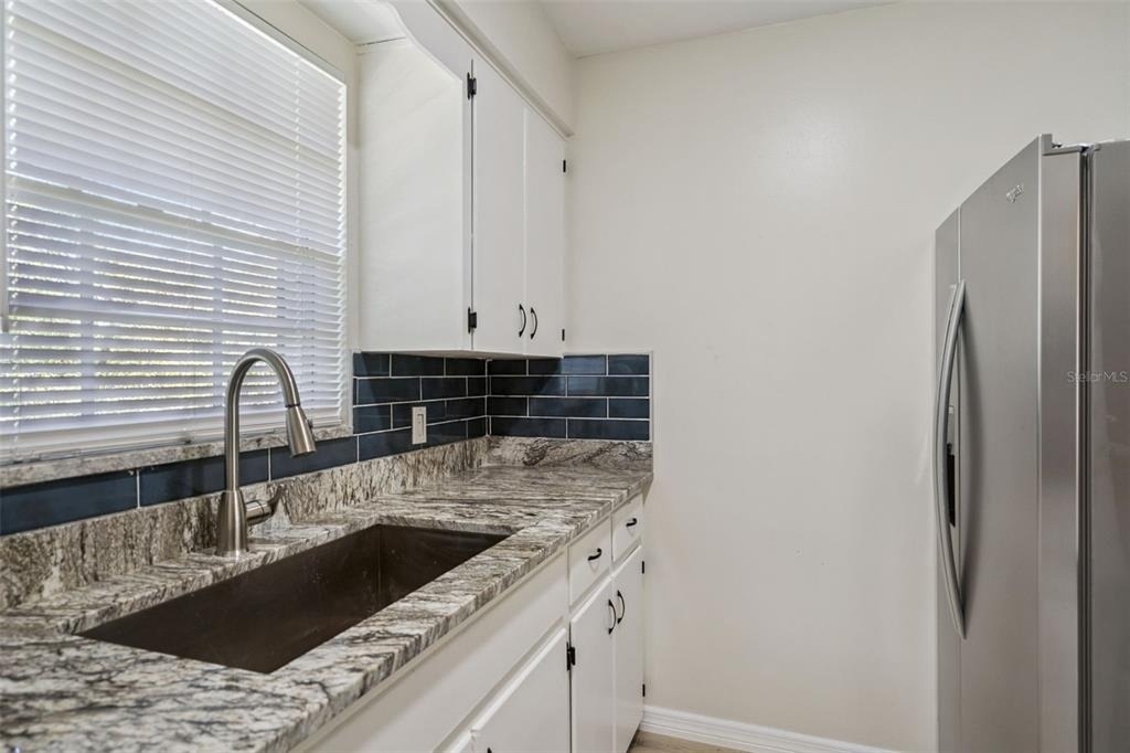 791 Lake Avenue - Photo 12