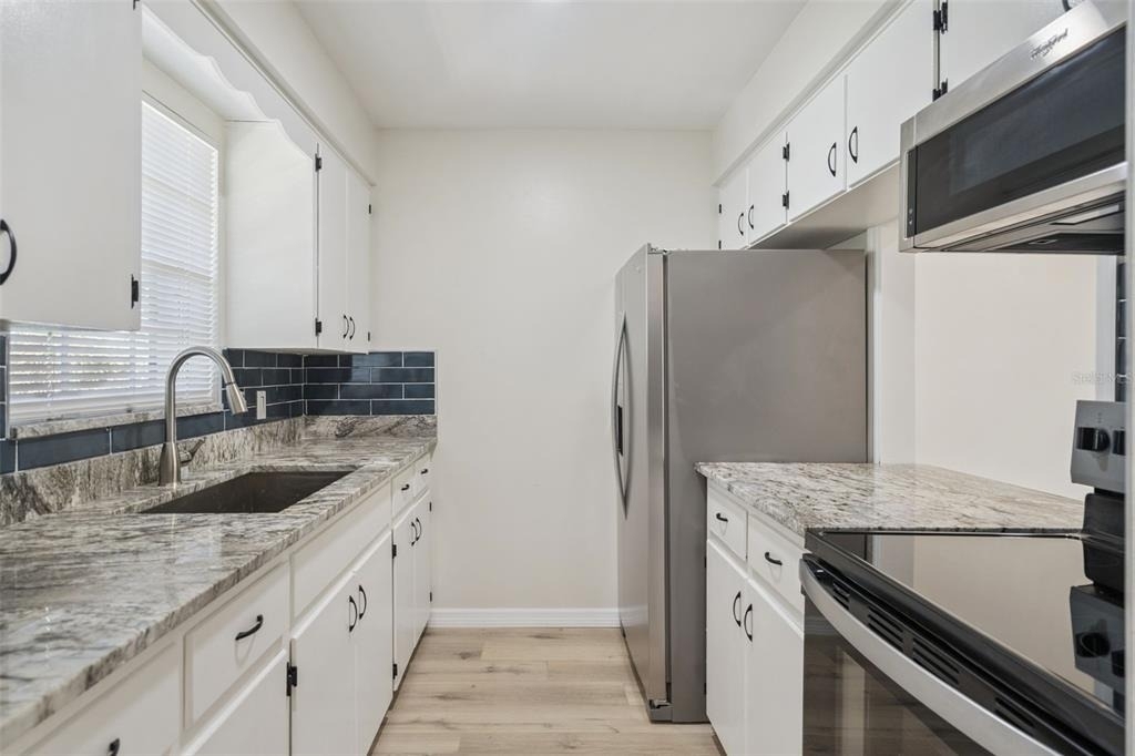 791 Lake Avenue - Photo 2