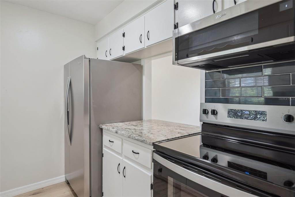 791 Lake Avenue - Photo 4