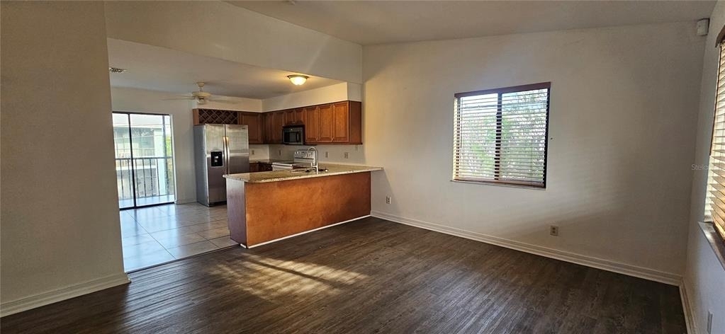 4904 Vincennes Court - Photo 1