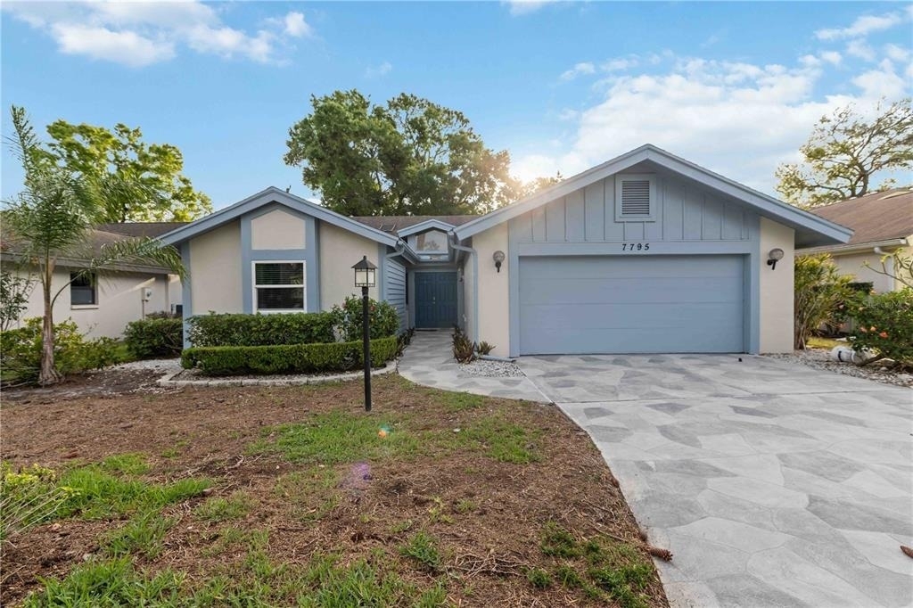 7795 Pine Trace - Photo 0