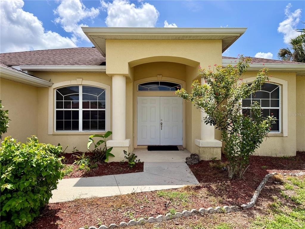 1204 S San Mateo Drive - Photo 0
