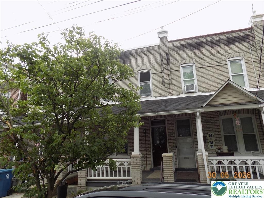 47 W Goepp Street - Photo 1