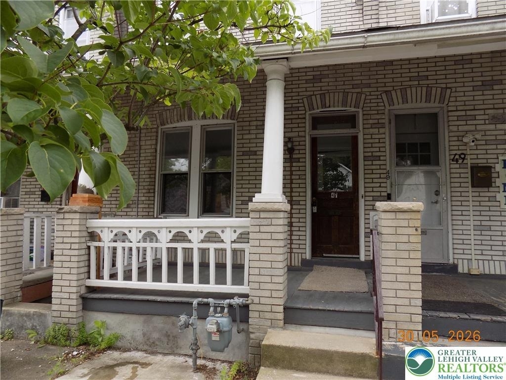 47 W Goepp Street - Photo 0