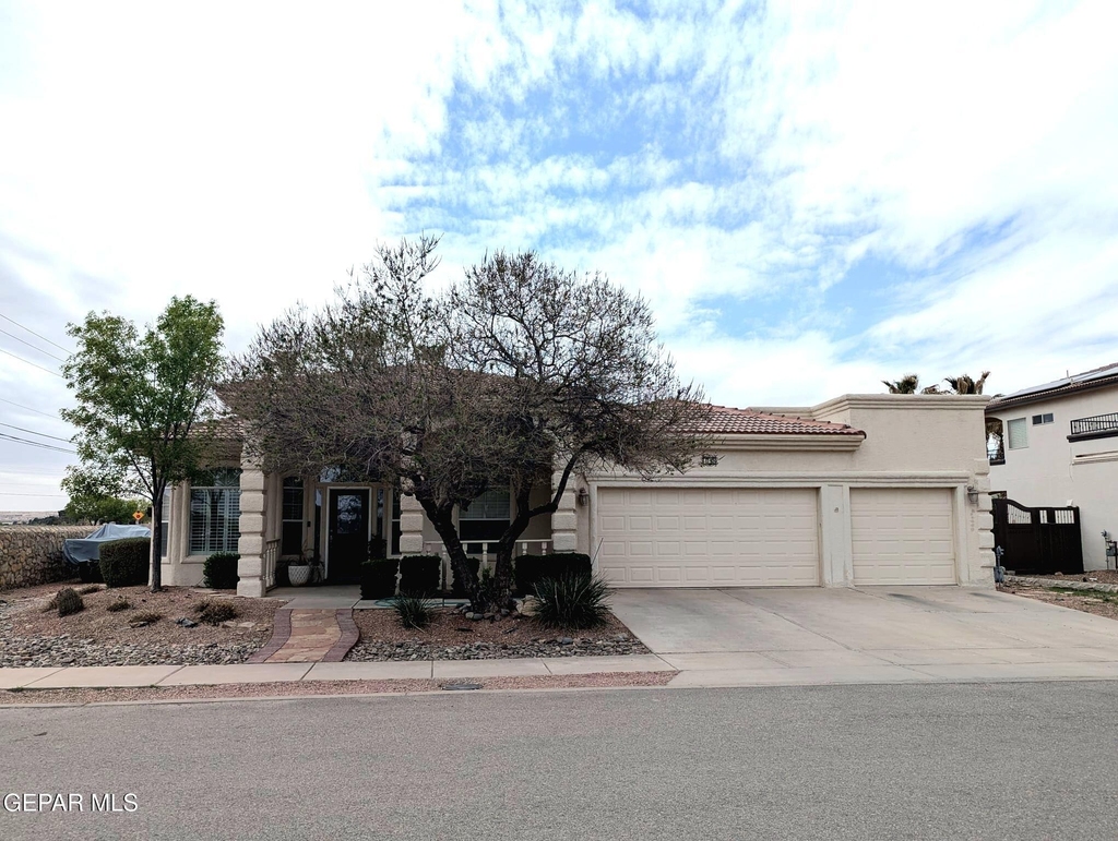 798 Maxey Marie Drive - Photo 0