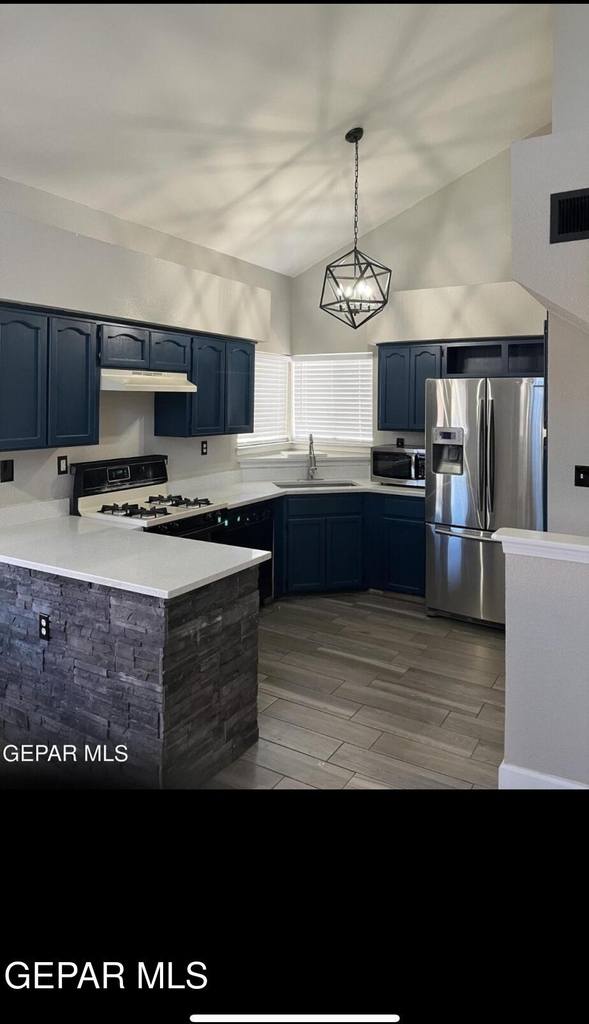 7548 Plaza Taurina Drive - Photo 4