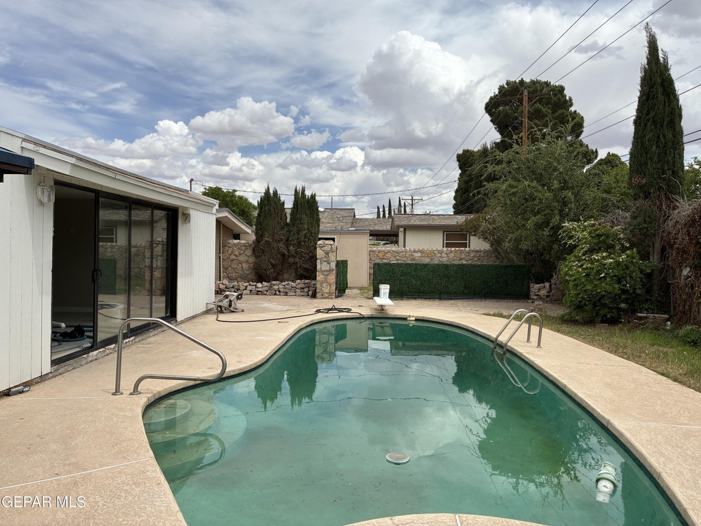8316 W H Burges Drive - Photo 16