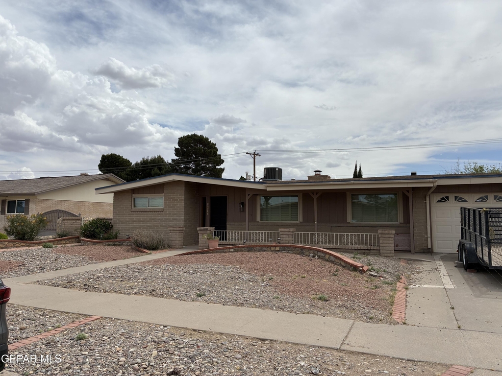 8316 W H Burges Drive - Photo 1