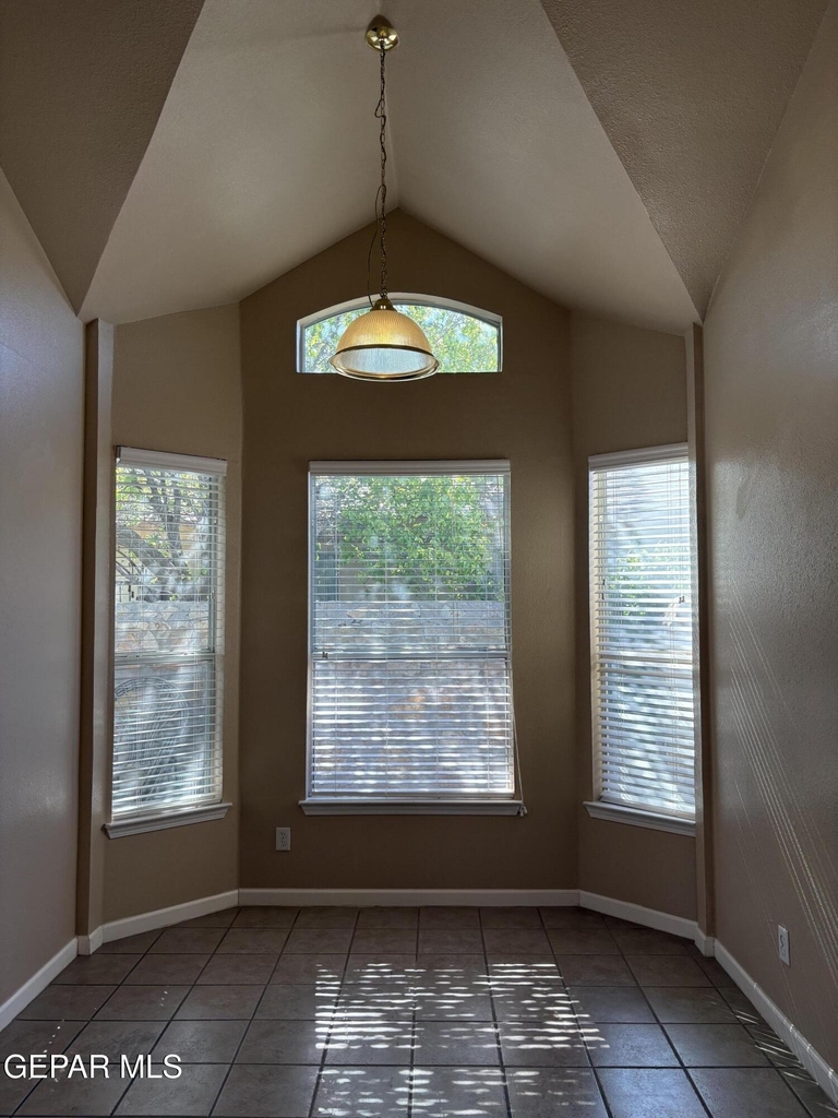 12421 Paseo De Arco Court - Photo 5