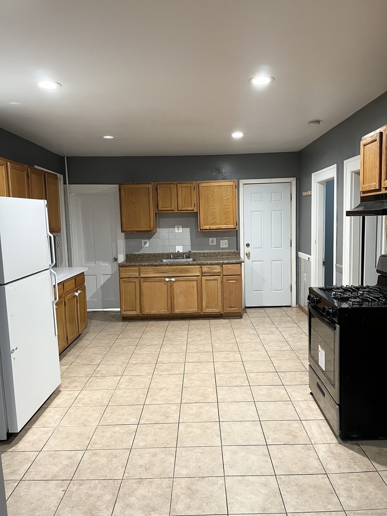 60 Whitney Street - Photo 2
