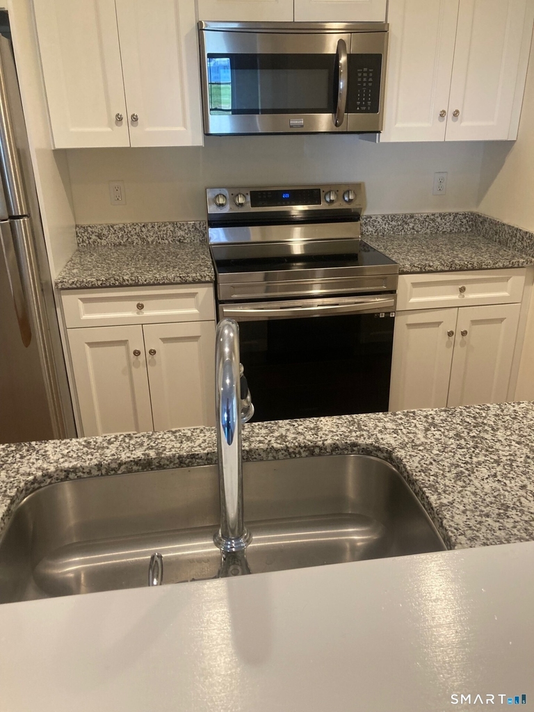 2 Island Hill Avenue - Photo 4