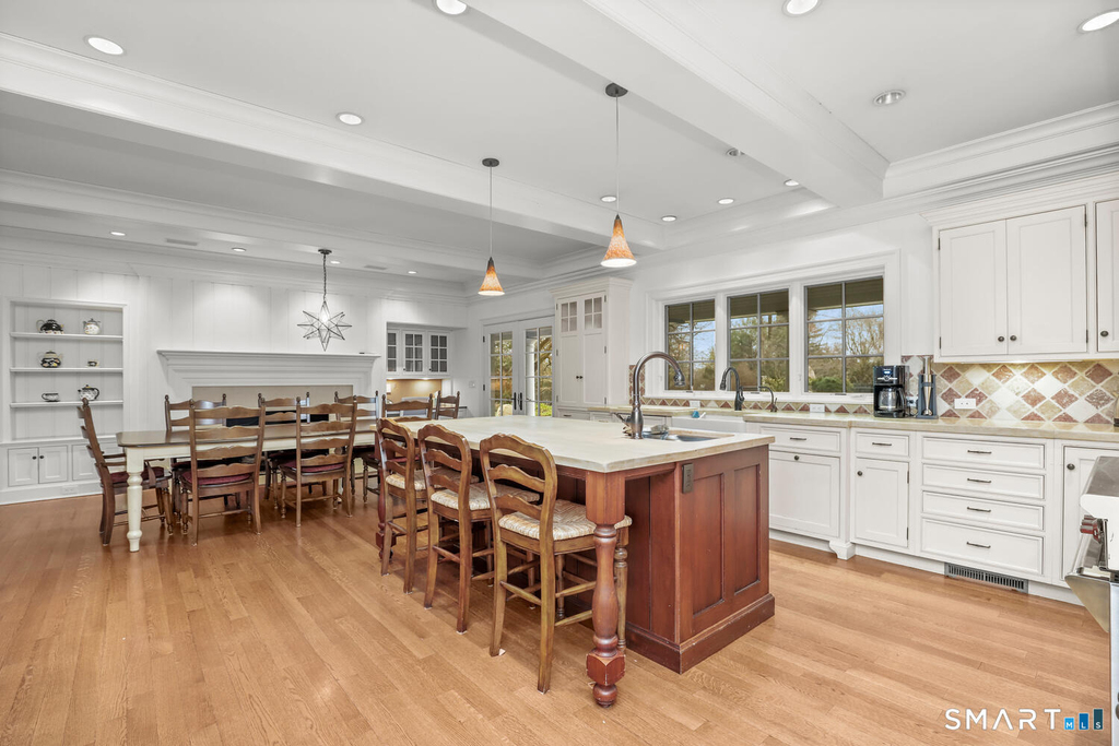 1300 Rock Rimmon Road - Photo 2