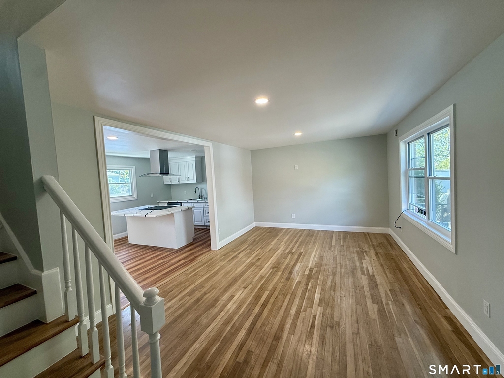 10 Elmwood Street - Photo 10